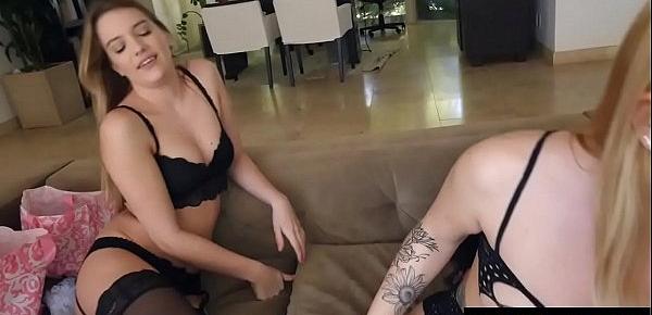  Sexy Lesbian Seducing A Nubile Cutie